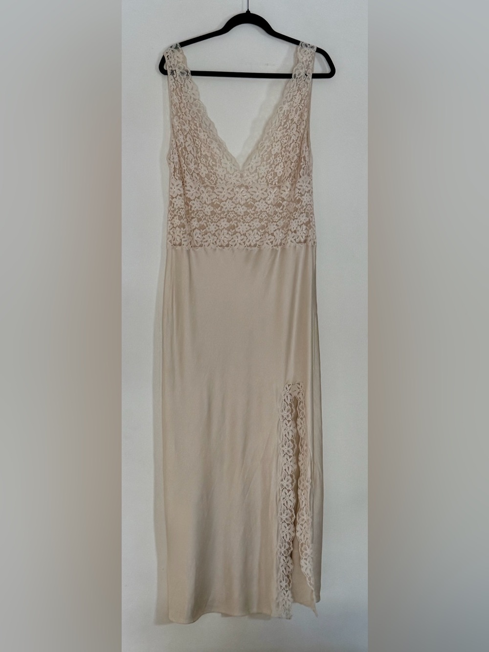 Nordstrom Lingerie 100% Silk Lace Long Nightgown XL Ivory Bridal Slip Gown